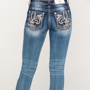 (FREE SHIPPING) Miss Me Jeans